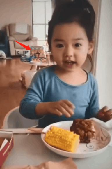 ���Ů����������ʦ���龫�ֳ��ɰ� ����Ϲ���˭