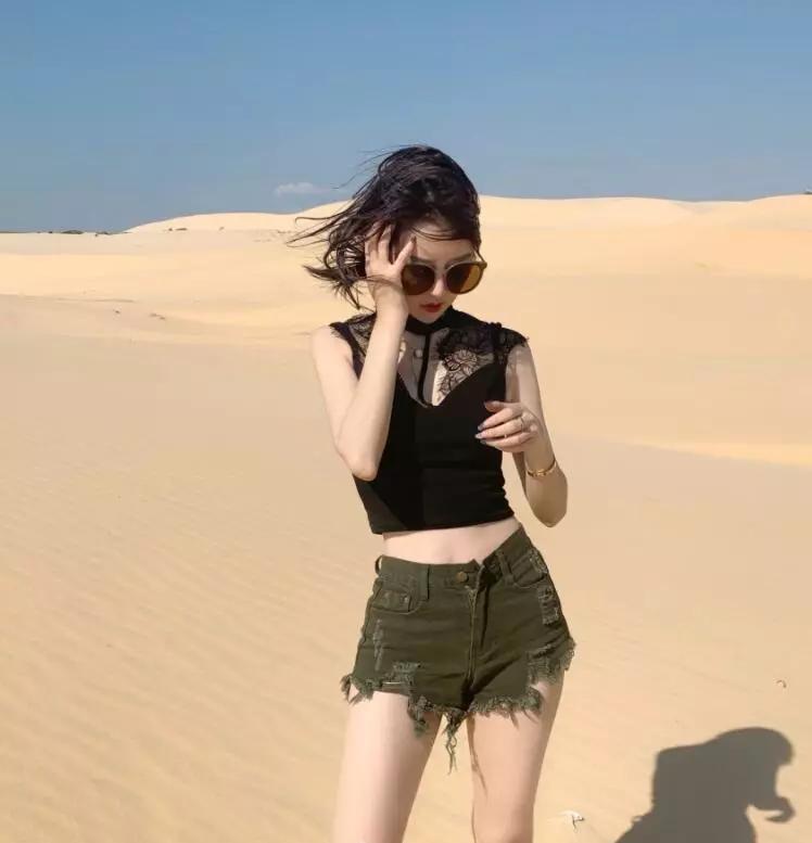 抖音网红卓仕琳个人资料背景 卓仕琳微博接吻性感图片写真