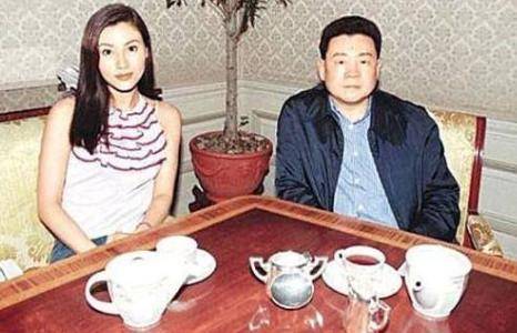 刘銮雄女星绯闻不断 唯独她被原配称是个好女孩