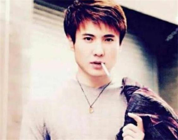 沈腾求婚成功娶了初恋 逆袭成功成为中国票房最高的男演员