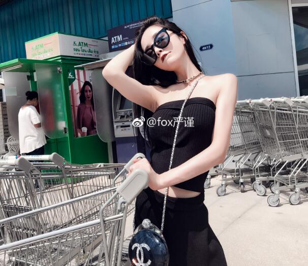 抖音女神严谨个人资料 fox严谨微博ID写真曝光