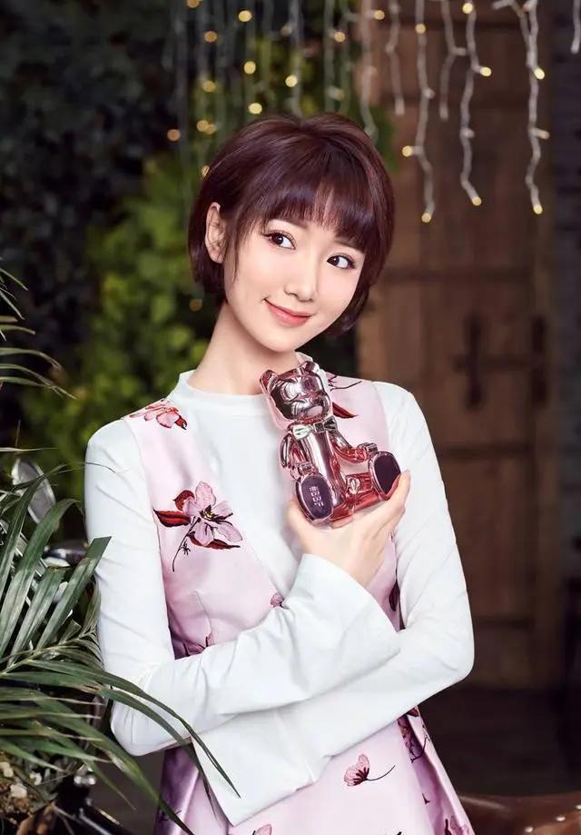 陈翔新恋情曝光 密会辣妹同回爱巢近照流出