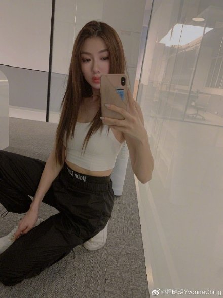 郑恺和程晓玥为什么分手 程晓玥家里是做什么的