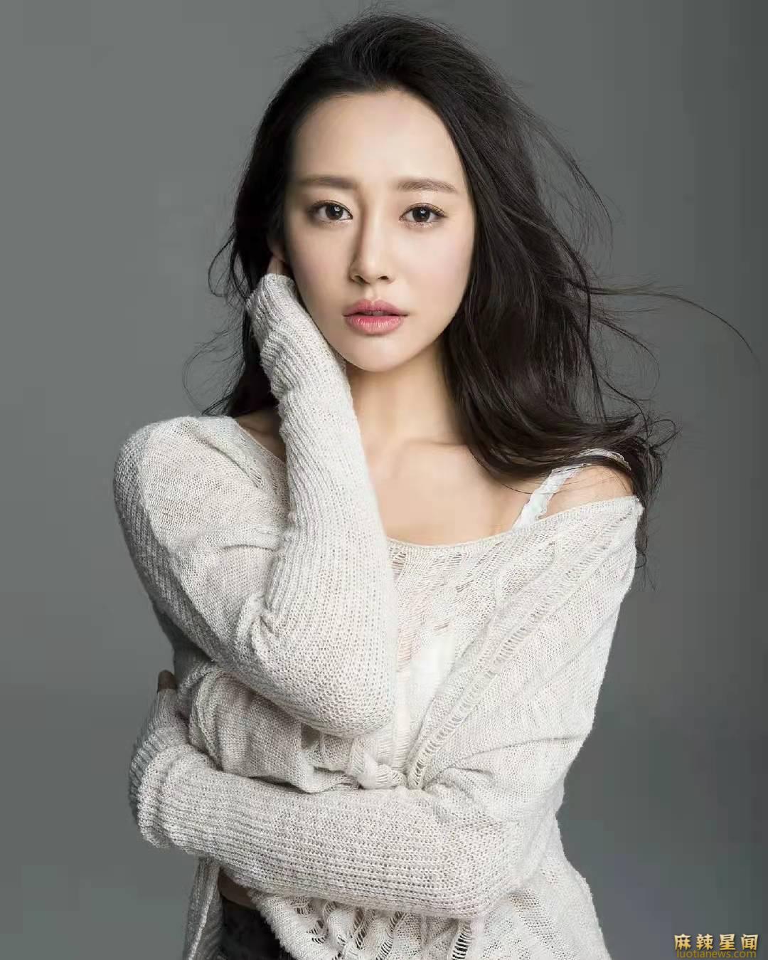 李纯黑桃纹身 有媚黑嫌疑引发网友争论