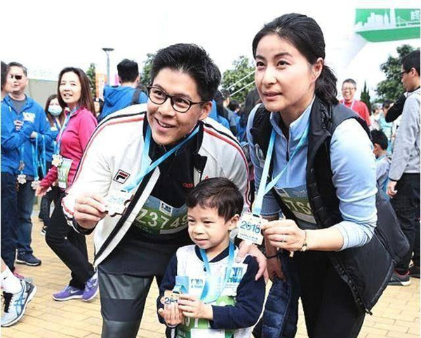 霍启刚为什么娶郭晶晶 结婚多年恩爱如初