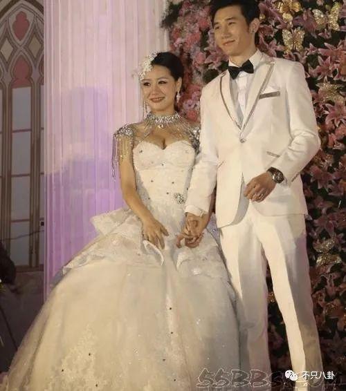 白冰前夫回应离婚怎么说的 伤心往事竟然如此狗血毁三观