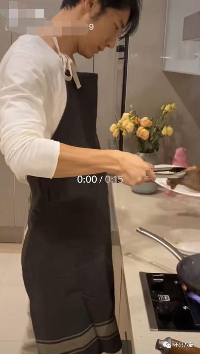 白冰前夫回应离婚怎么说的 伤心往事竟然如此狗血毁三观