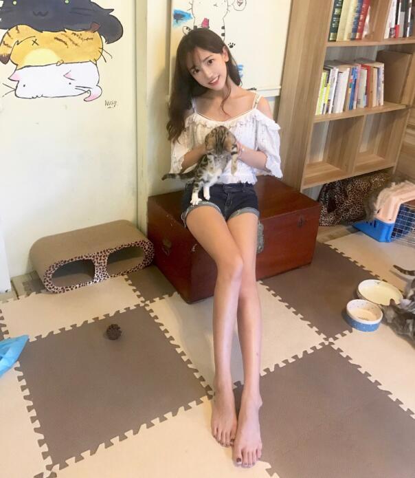 抖音临界十缨个人资料美女简介 临界十缨性感照片男友是谁