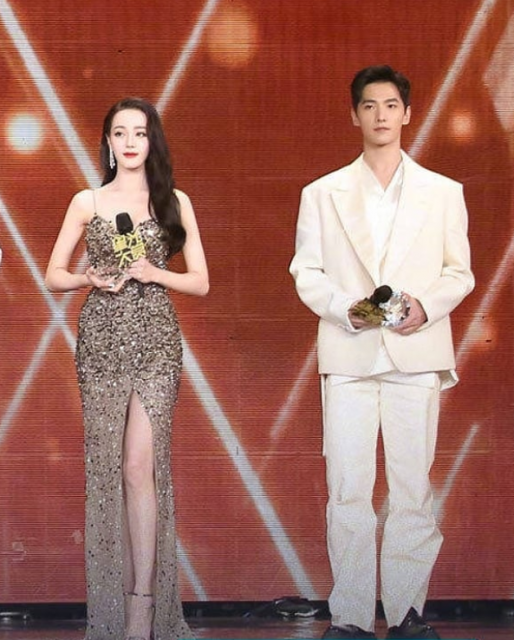 杨洋承认和热巴拍吻戏会害羞 你是我的荣耀期待值大爆棚