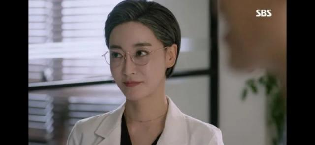 金惠恩人生真的是既波折又精彩新 一代韩剧富婆专业户就是她了