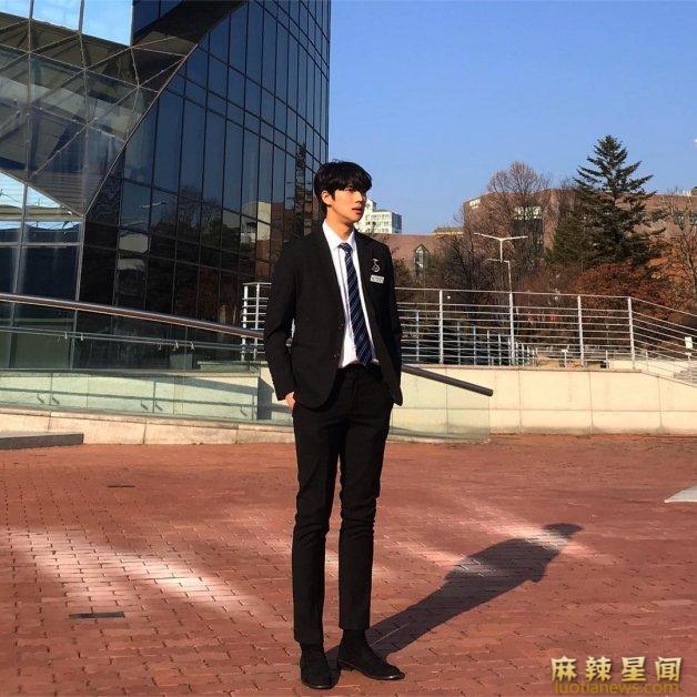 ����90�������� ��15��С�������ݼ�����ֵ