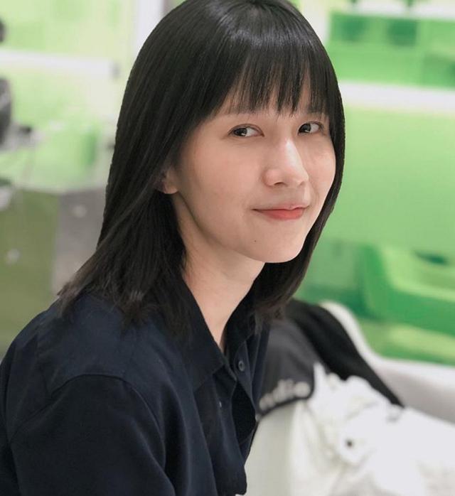 papi酱产后晒全家福素颜状态好憔悴 papi酱的老公是谁
