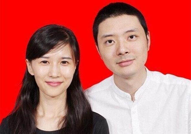 papi酱产后晒全家福素颜状态好憔悴 papi酱的老公是谁