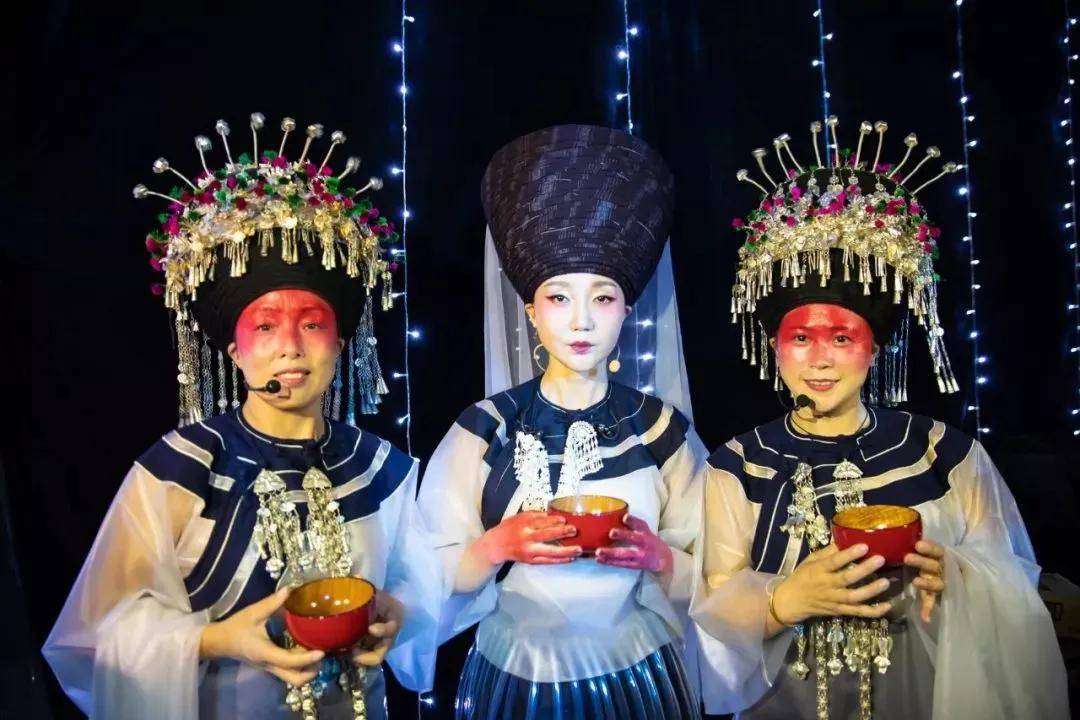 高晓松和阿朵为什么分手 40岁复出的她绝了