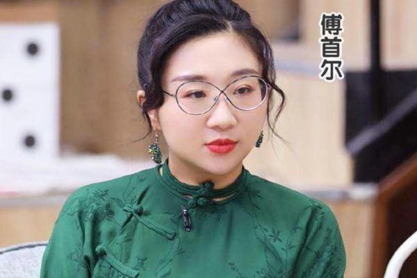 傅首尔的老公是谁 “软饭男”为何得到妻子的芳心