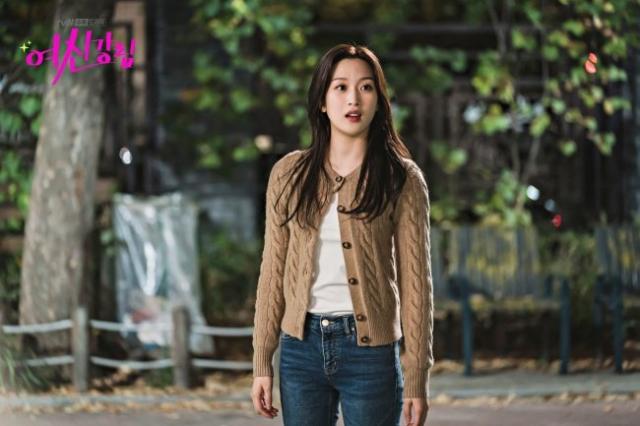Ů�������쾲9�׳���ϵ˽�� 3�б���У��