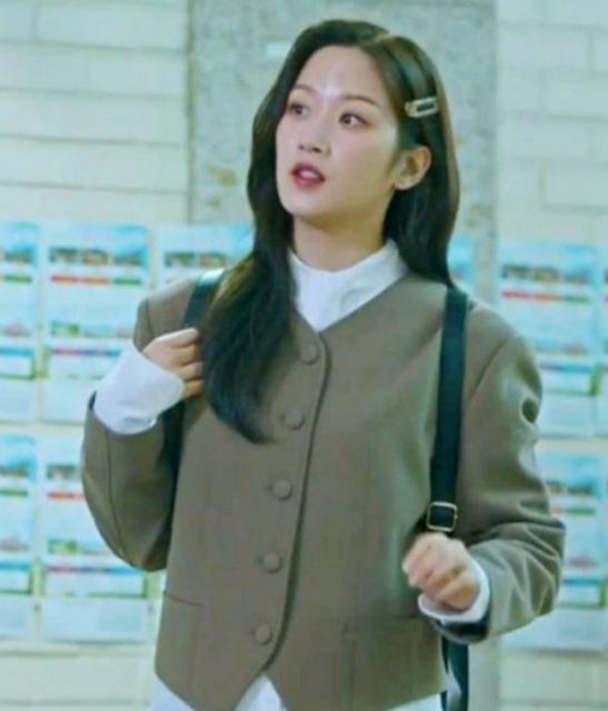 Ů�������쾲9�׳���ϵ˽�� 3�б���У��