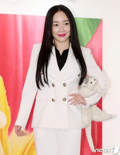 Radio star女嘉宾离婚 曾轰动一时的韩国假摔女星又上热门了