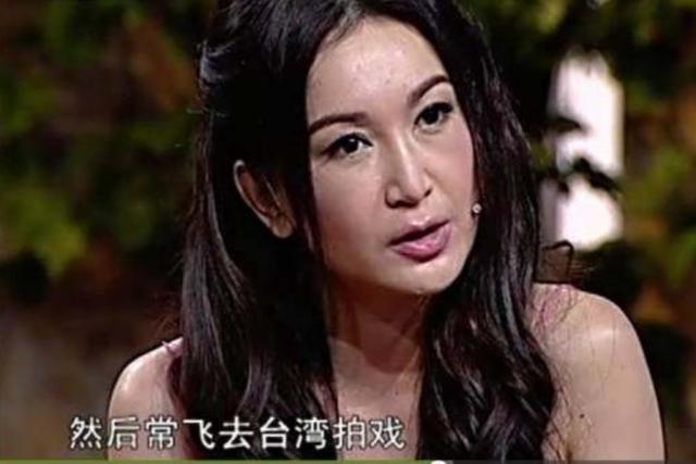 54岁温碧霞与丈夫同游迪士尼 温碧霞三级片床戏曝光