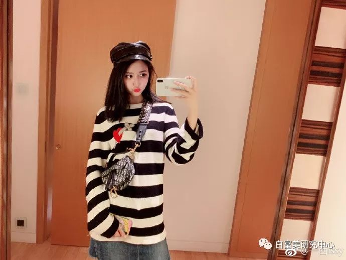 赞助baby婚礼和多位男星关系亲密 她背景成谜