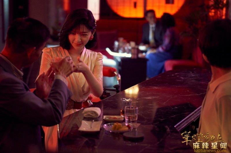 华灯初上二十首经典中日歌曲 石川小百合凭借天城越え成为歌坛一姐