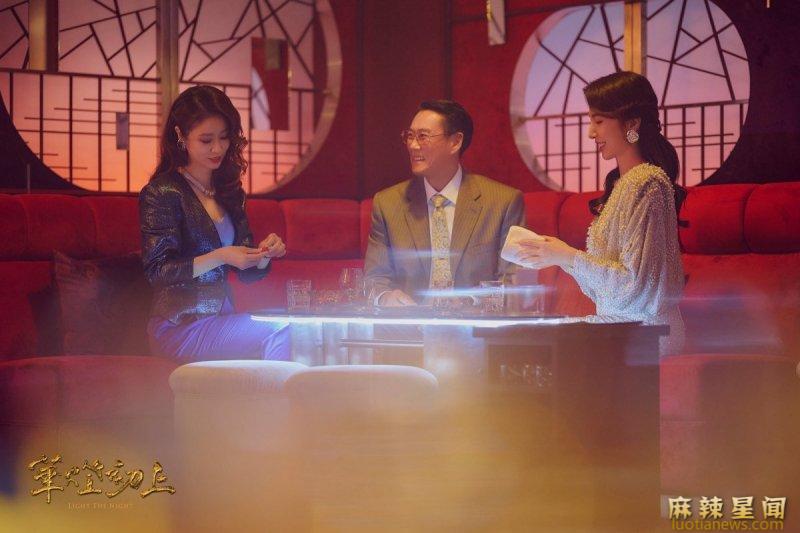 华灯初上二十首经典中日歌曲 石川小百合凭借天城越え成为歌坛一姐