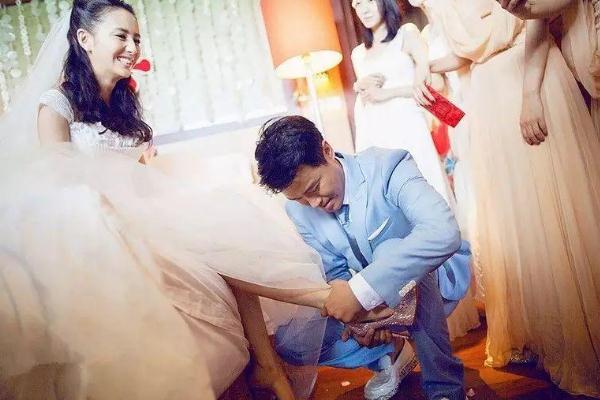 佟丽娅什么时候离的婚 陈思诚自爆曾不想结婚
