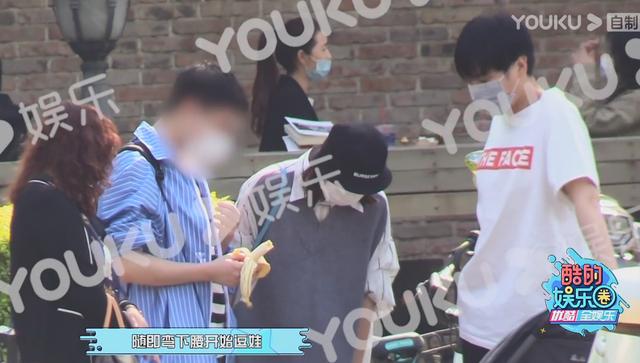 张若昀唐艺昕野餐什么样子 原来张若昀可以这样温柔
