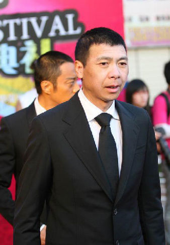 冯小刚白斑病现在好了吗?冯小刚的牙齿是什么病导致的