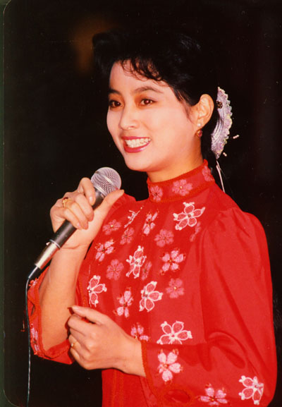 李玲玉为什么离婚原因,李玲玉年轻时的照片