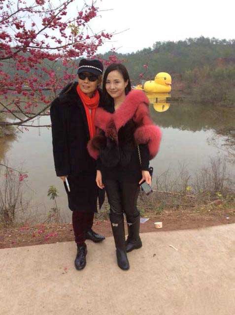 干露露现在和谁结婚了吗?干露露是干什么工作的?