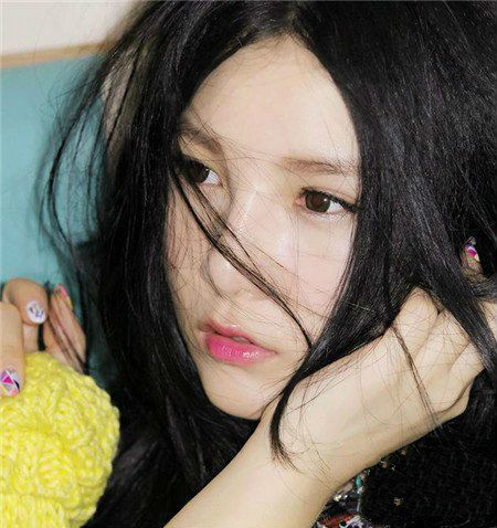 音乐才女马晓晨死因成谜 本兮的男朋友为什么删除吻照