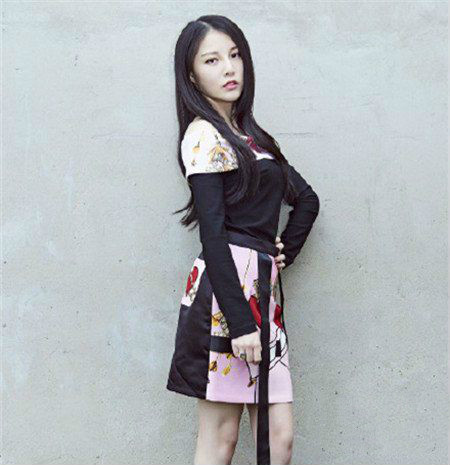 音乐才女马晓晨死因成谜 本兮的男朋友为什么删除吻照