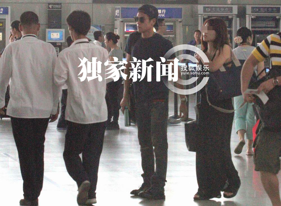 彭于晏承认交往的女友,彭于晏經紀人许嘉玲个人资料