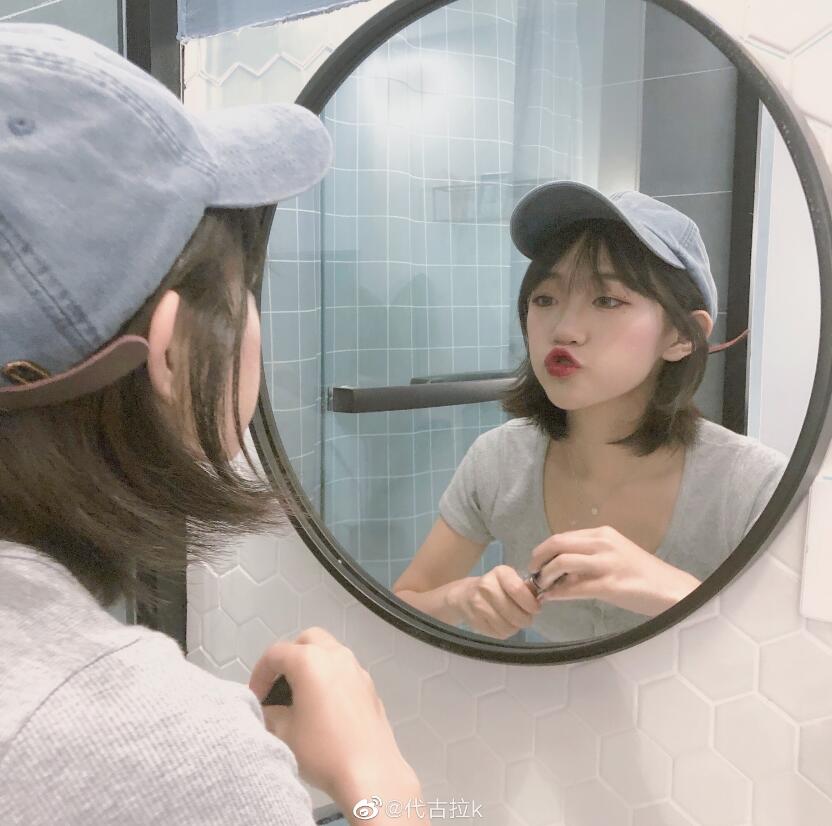 代古拉k快乐大本营翻车照片很难看,她为什么这么火?