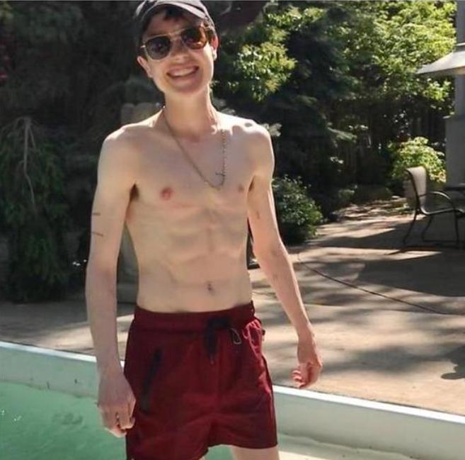 艾伦佩吉跨性别者是什么意思,TA是男的吗?
