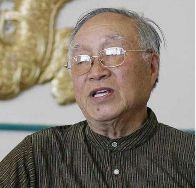 高晓松和父亲高立人父子关系差,他父母关系不和真的假的