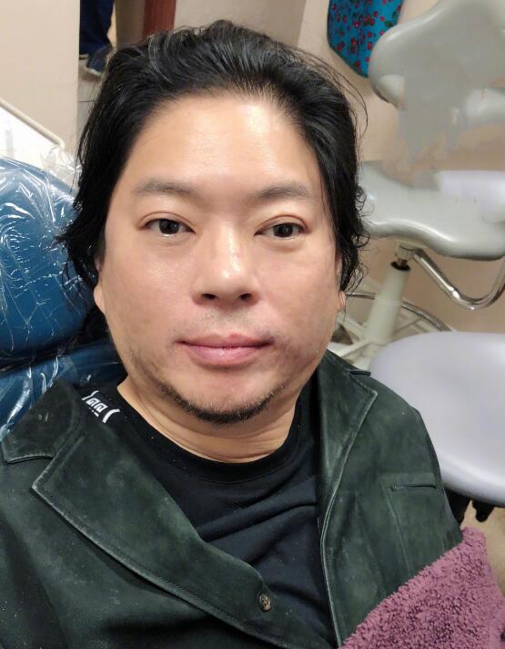 高晓松和父亲高立人父子关系差,他父母关系不和真的假的