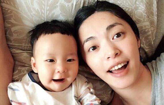 凌潇肃跟姚晨离婚真相,姚晨和凌潇肃儿子照片