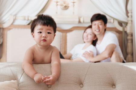 凌潇肃跟姚晨离婚真相,姚晨和凌潇肃儿子照片
