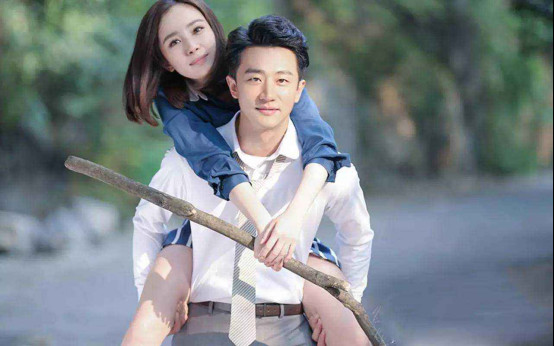 黄轩杨幂私下有点儿污咋回事?为什么很多人说黄轩是Gay
