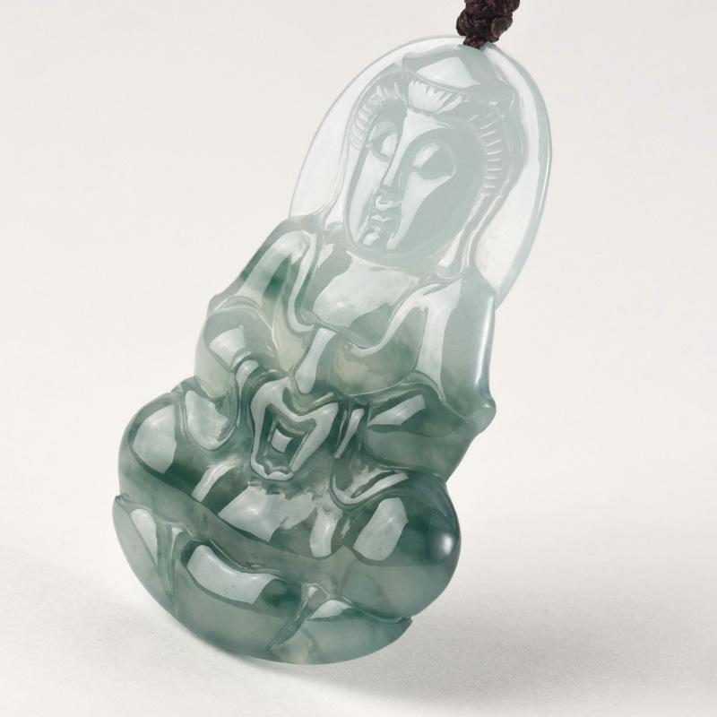 女的可以带玉观音吗?玉观音佩戴什么链子最好