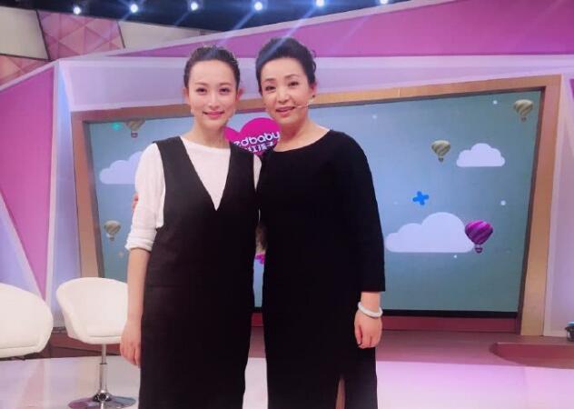 戴春荣年轻时候的照片,她的女儿资料照片