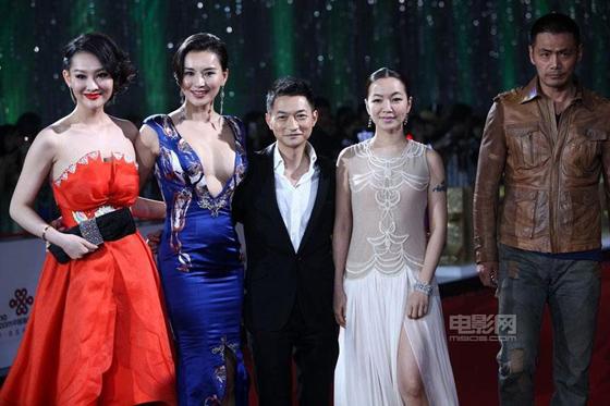 莫小棋八字奶一露成名图片,莫小棋为什么那么有钱