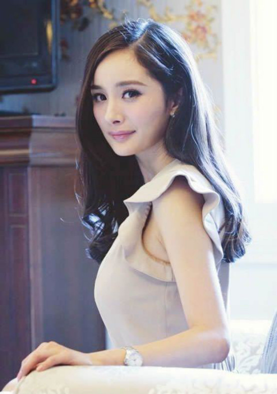 杨幂是否养小鬼?养小鬼的人面部有什么特征