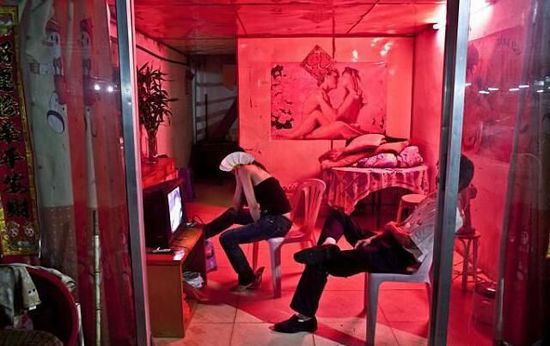缅甸仰光女人漂亮吗?缅甸仰光红灯区实拍照片