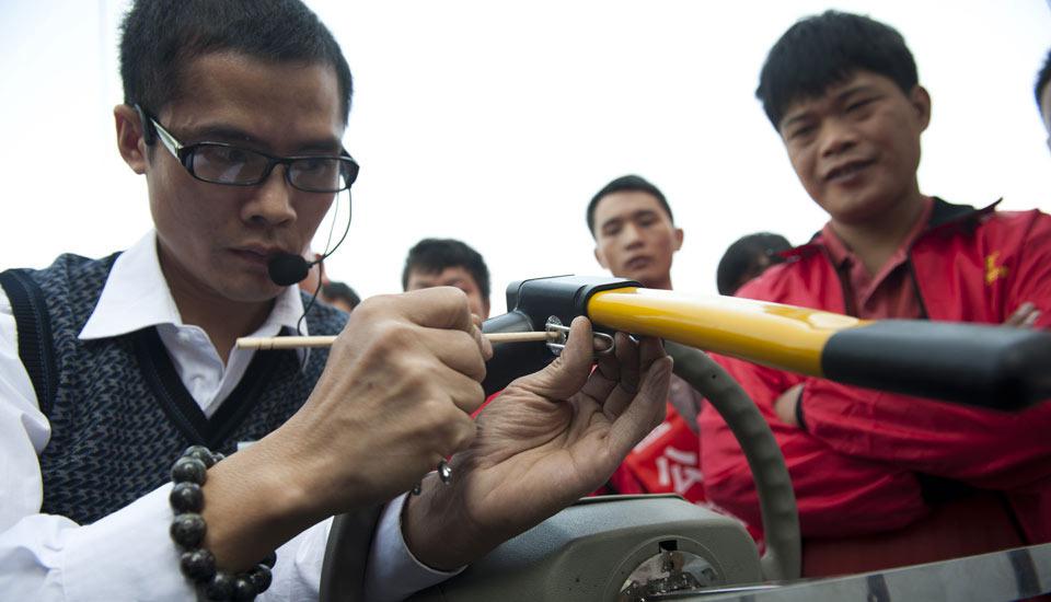 罗永正推荐买什么锁好?罗永正结婚了吗