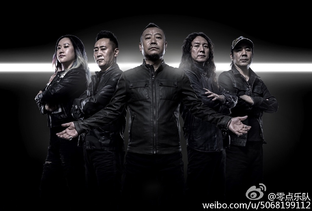 歌手周晓鸥入狱原因,他为什么剃光头了?