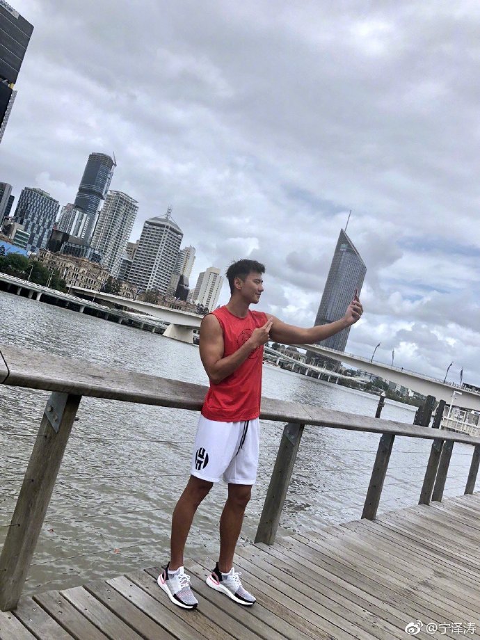 宁泽涛才26岁为什么退役,运动员的巅峰年龄其实很短暂!