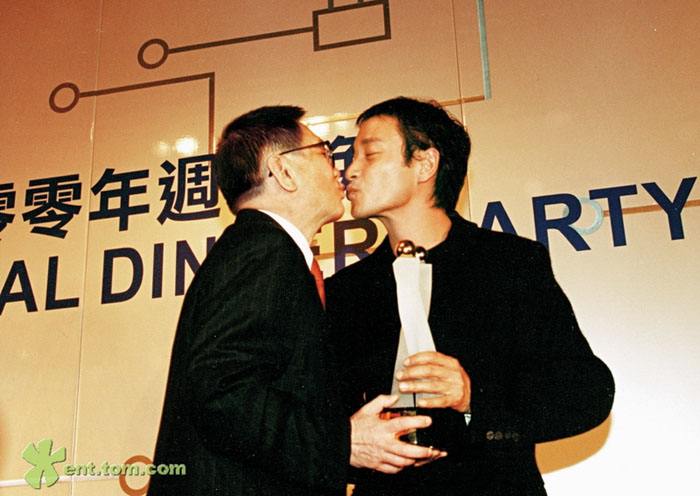 唐鹤德和张国荣热吻照片,唐鹤德和张国荣的故事美好的催人泪下